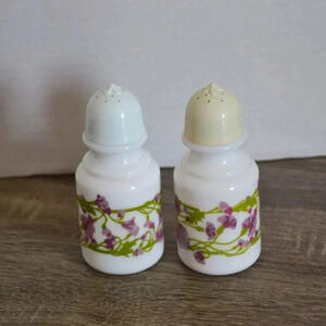 Vtg Milk Glass Salt &  Pepper Shakers